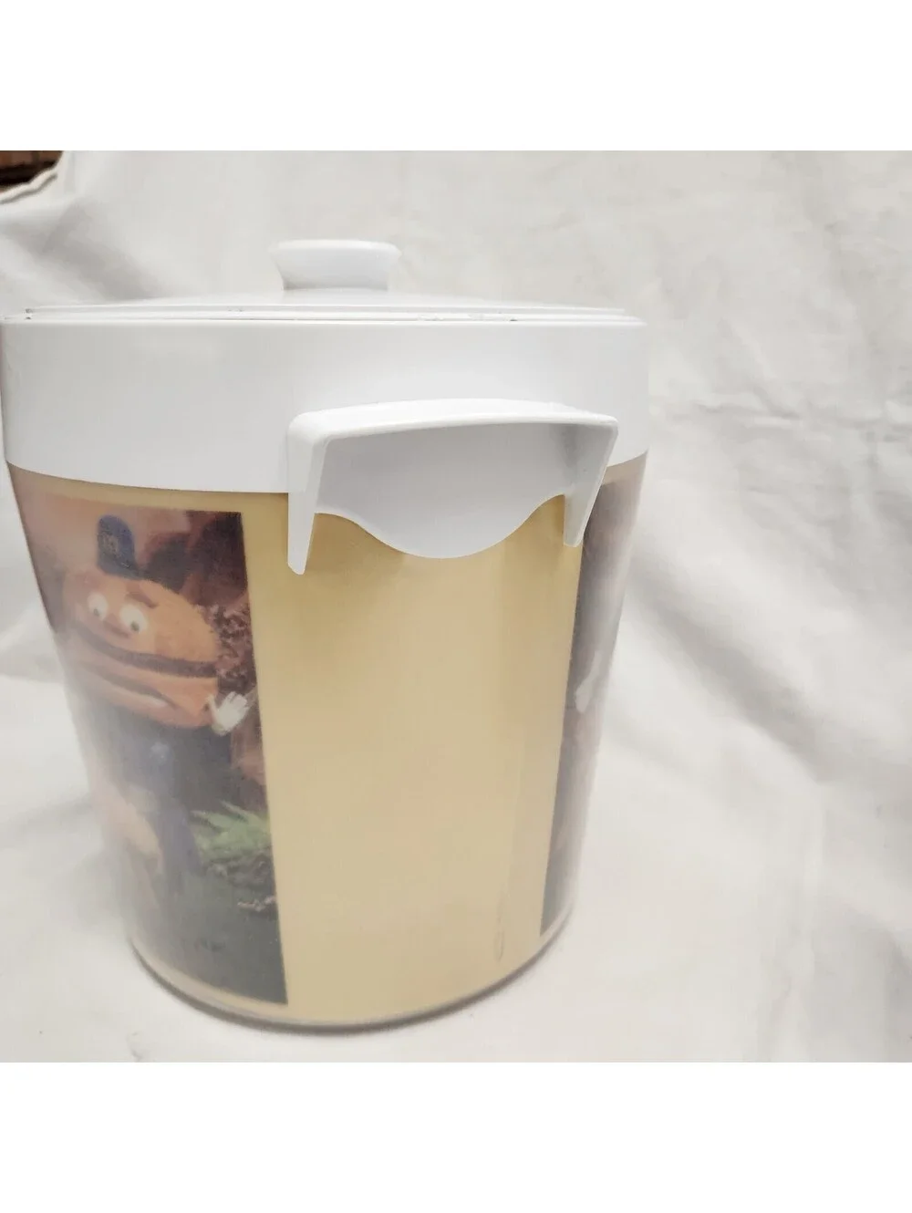 Vintage 1974 McDonalds Thermo Serv Ice Bucket with 4 Cups Nice Condition